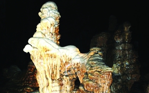 Vùng đất cổ này ở Cao Bằng có hang Dơi đẹp như thần tiên, cùng truyền thuyết về nàng "Tô Thị Hoạn"