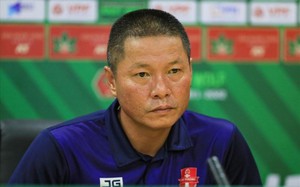 HLV Chu Đình Nghiêm phản ứng thế nào khi V.League tiếp tục nghỉ?