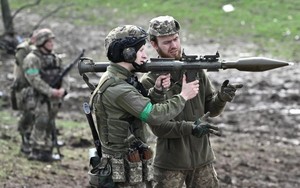 Bất ngờ cách Phương Tây dạy lính Ukraine dùng vũ khí tấn công Nga