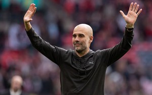 Man City vào chung kết FA Cup, HLV Guardiola buông lời châm biếm M.U