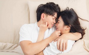 Tưởng bạn gái là &quot;con nhà lành&quot;, ai ngờ cô ấy lại làm tôi sốc