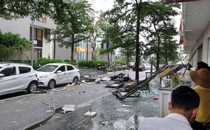 Hà Nội: Nổ lớn thổi bay xe máy ở chung cư 