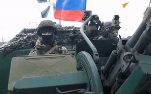 Cận cảnh đoàn tàu bọc thép Baikal cực hiếm của Nga