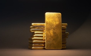 Giá vàng hôm nay 6/4: Vàng giảm nhẹ song vẫn vững trên ngưỡng 2.000 USD/ounce