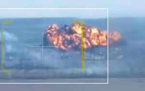 Chiến đấu cơ Nga nổ tung thành quả cầu lửa khổng lồ ở Donetsk, phi công thoát chết thần kỳ
