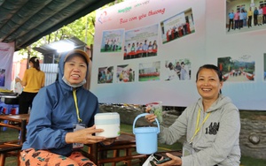 “Bữa cơm yêu thương” - điểm hẹn nhân ái ngày thứ Bảy