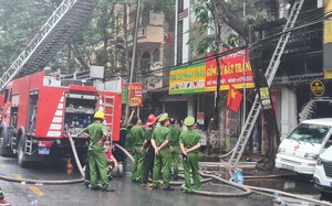 Xảy ra cháy ở quán bar ngay trung tâm TP. Đà Nẵng - Ảnh 8.