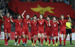 Khoảnh khắc ĐT nữ Việt Nam đi vào lịch sử SEA Games 32
