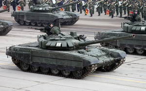 Lãnh đạo Chechnya Kadyrov chê siêu tăng Mỹ Abrams như 'đồ chơi', sẽ bị T-72 Nga nghiền nát