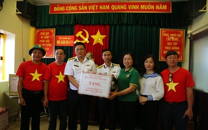 Đoàn công tác TƯ Hội NDVN thăm, tặng quà ở Trường Sa, Nhà giàn DK1 (Bài 6): Vững chãi, sắt son nơi đầu sóng