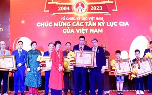 Chàng trai Trà Vinh chế biến trái dừa sáp thành sản phẩm gì mà nhận được xác lập kỷ lục Việt Nam?