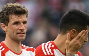 Thua ngược Leipzig, Bayern Munich lâm nguy trong cuộc đua vô địch