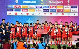 Giành HCV SEA Games 32, ĐT nữ Việt Nam chia thưởng ra sao?