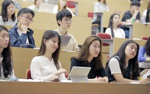 Hàn Quốc: Đối phó với vấn nạn sinh viên ngoại quốc thuê người học hộ