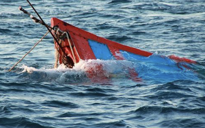 Bà Rịa - Vũng Tàu: Đồn Biên phòng Bến Đá tiếp nhận 14 ngư dân tàu cá gặp nạn trên biển