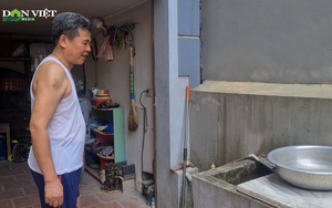 Khốn khổ cảnh mất nước, người dân 1 xã ở Hà Nội không dám tắm giặt, phải ăn đồ đóng hộp để khỏi rửa bát