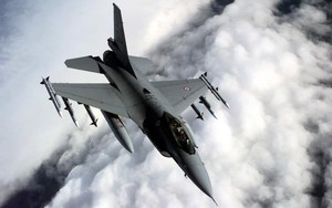Tướng Pháp nói thẳng F-16 sẽ không thay đổi cuộc chơi cho Ukraine mà chỉ để che đậy điều này 