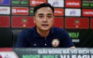 HLV Nguyễn Đức Thắng chỉ ra 2 thủ môn hay nhất Việt Nam