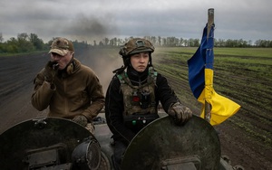 Cựu Tổng thống Bush tin chắc Ukraine có thể thắng Nga; Mỹ dốc sức giúp Kiev phản công