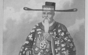 Hổ tướng thành Gia Định quê Bến Tre vốn là anh trai cày cứu nguy chúa Nguyễn, lăng mộ cổ ở quận Phú Nhuận