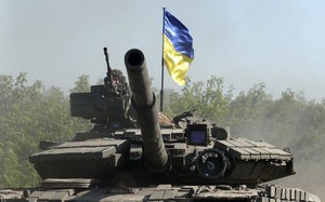 Đội xe tăng Ukraine lên dây cót cho cuộc phản công lớn chống lại Nga