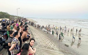 Quảng Bình: Nắng nóng, 2 thanh niên nhảy xuống biển tắm bị đuối nước tử vong