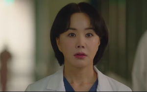 Phim Bác sĩ Cha của Uhm Jung Hwa vừa lên sóng thu hút lượng xem "khủng"