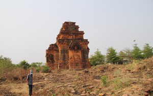 Bí ẩn tháp Chăm cổ nơi lưu giữ bảo vật Quốc gia có một không hai ở Ninh Thuận