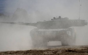 Siêu tăng Leopard 2 chiến đấu ở Ukraine cứ ra trận là bị Nga huỷ diệt