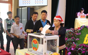 Ông Nguyễn Viết Ánh tái đắc cử Chủ tịch Hội Nông dân thị xã Sa Pa, tỉnh Lào Cai