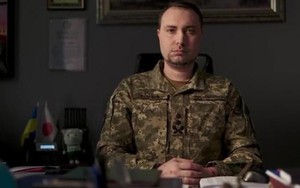 Biểu tượng bí ẩn đáng sợ trong video im lặng của ông trùm tình báo Ukraine