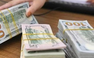 Tỷ giá USD hôm nay 14/6: FED dừng tăng lãi suất, đồng USD lao dốc