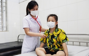 Nắng nóng, cha mẹ không chủ quan với bệnh mùa hè dễ biến chứng nặng ở trẻ