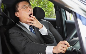 Mẹo chống buồn ngủ cho lái xe đường dài