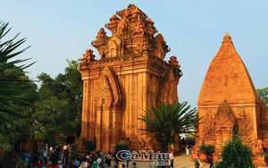 Đây là tháp Champa thờ thần quy mô lớn nhất ở Việt Nam do người Chăm cổ xây dựng trên đất Khánh Hòa