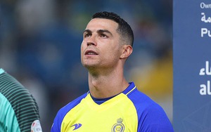 Ronaldo định đoạt tương lai, chờ đối đầu Messi, Benzema