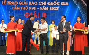 Báo Nông thôn Ngày nay/Dân Việt đoạt giải B và C Giải Báo chí Quốc gia năm thứ XVII