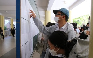 Hơn 13.000 sĩ tử tại Đà Nẵng làm thủ tục thi tốt nghiệp THPT