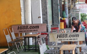 Hàng loạt ghế đá ở TP.HCM bị phun sơn, quảng cáo trang web cá độ cờ bạc