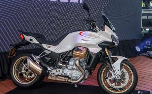 Moto Guzzi V100 Mandello 2023 trình làng với tính năng "độc nhất vô nhị" 