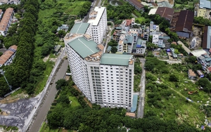 Toàn cảnh 2 tòa chung cư bỏ hoang, "đắp chiếu" nhiều năm tại nội thành Hà Nội 