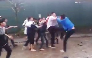 Học sinh đánh nhau, một em nhập viện sau buổi thi vào lớp 10