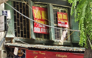 Cận cảnh hàng loạt nhà phố cổ Hà Nội rao bán với giá “giật mình”