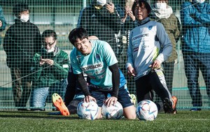 3 tháng bị “bỏ quên”, Công Phượng níu kéo giấc mơ Yokohama FC để làm gì?