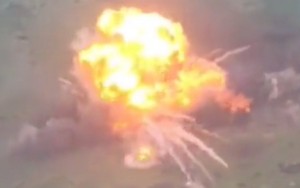 Chiến sự Nga-Ukraine: Lính Chechnya triển khai chiến thuật 'xe tăng tự sát' để làm Ukraine khiếp sợ?