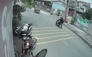 Clip NÓNG 24h: Ô tô lao vào đôi nam nữ đi xe máy tại Hải Phòng, nghi do ghen tuông