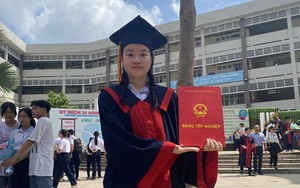 Thủ khoa khối A kỳ thi tốt nghiệp THPT Trần Nguyệt Hằng: Từng hoài nghi về sức học 