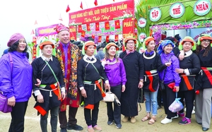 Hà Giang: Phát triển du lịch gắn với xây dựng nông thôn mới nơi phiên dậu Tổ quốc 