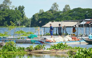 Ở một nơi của An Giang có một cái hồ nước trời nổi tiếng miền Tây, xanh ngắt đẹp như huyền thoại