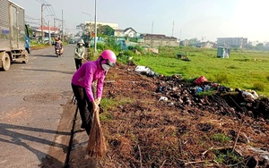 "Hội chị em" 1 huyện ở TP.HCM rủ nhau dùng làn đi chợ, xoá điểm đen rác thải, trồng hơn 9.500 cây xanh